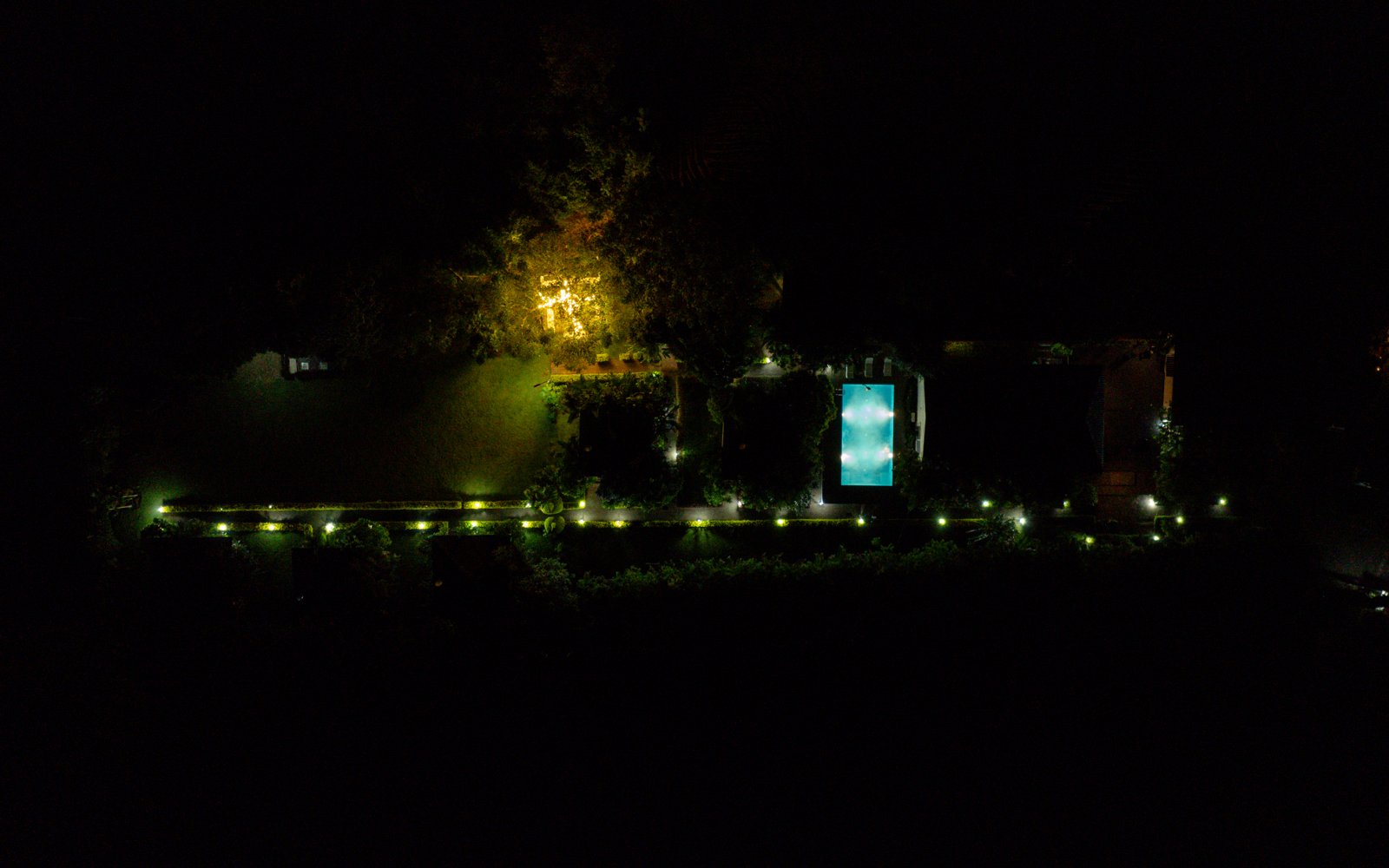 A single cottage at Lush Resorts
